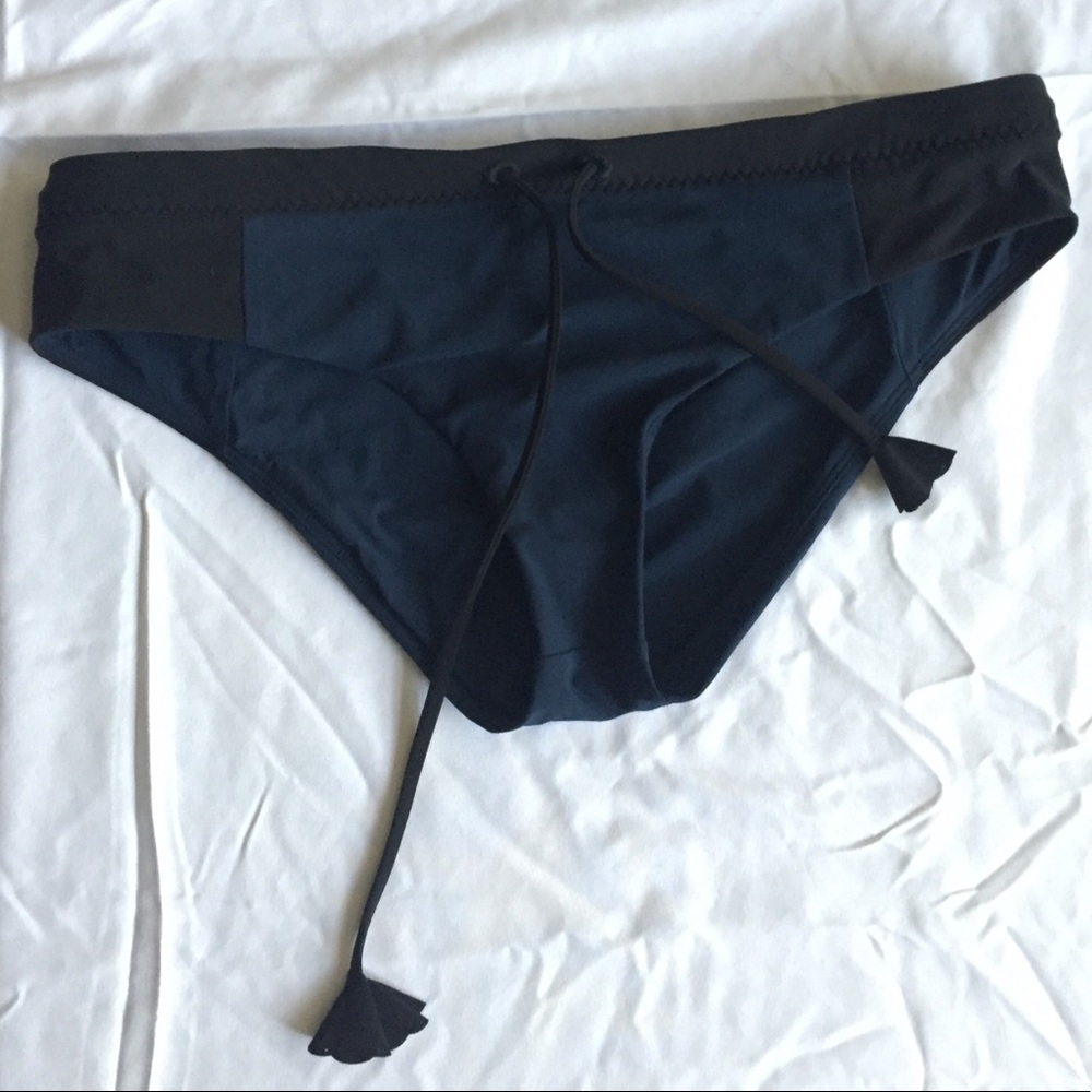 Lulu Lemon bikini bottoms